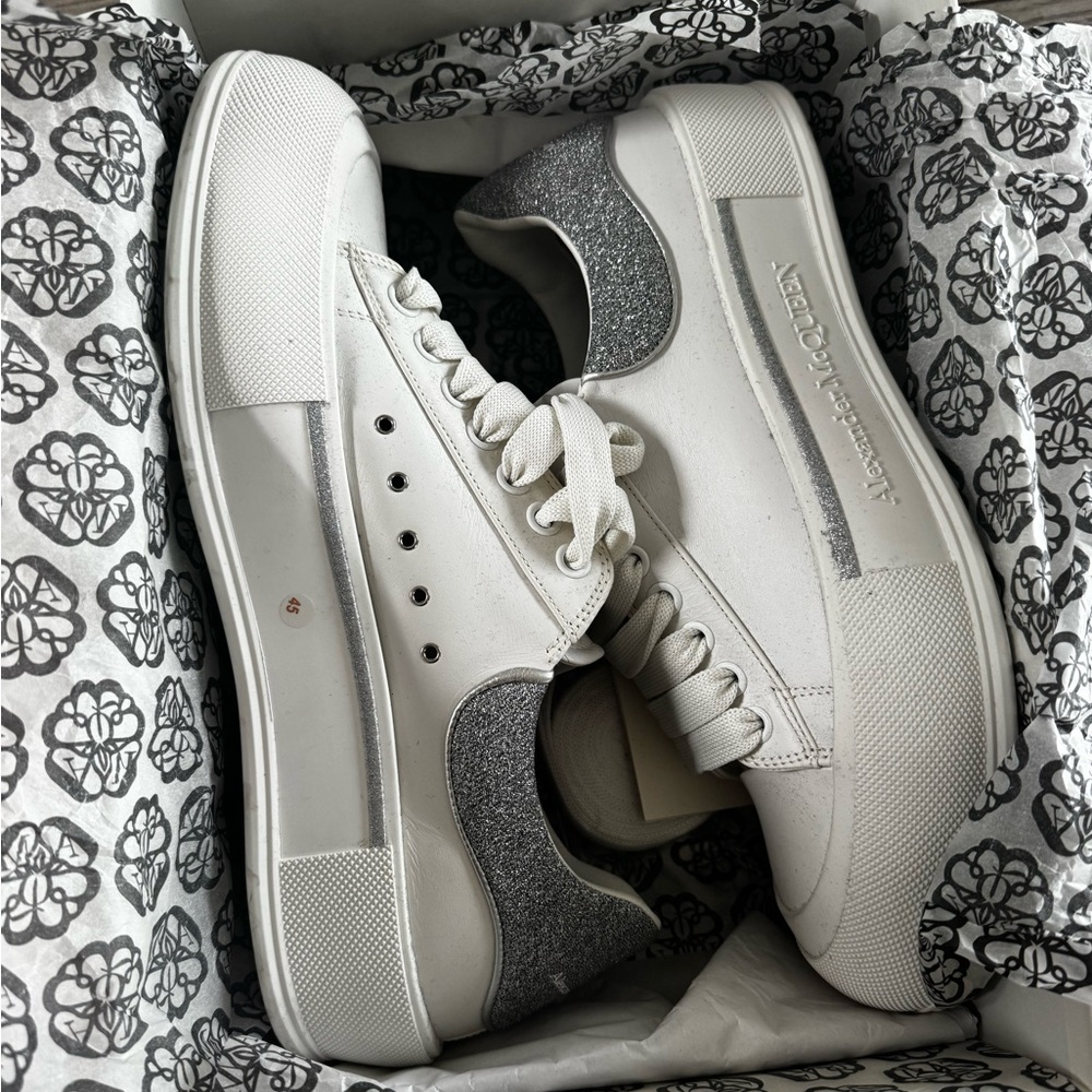 Men’s Alexander McQueen Sneakers Size 12 White and Silver. Almost new! - Picture 2 of 10
